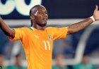 Drogba hekelt uitsluitingen*