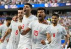 Derde helft WK 2026: Iran-Nieuw-Zeeland 2-2, buiten speelde zich een groter verhaal af