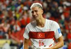 Paraguay verslaat Turkije met tien man en houdt WK-kansen levend