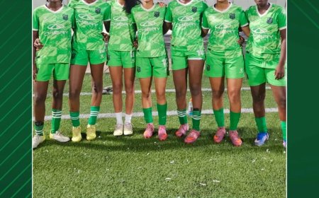 Transvaal-vrouwen veroveren beker met historische 30-0 overwinning