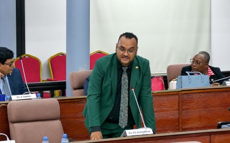 Lalmahomed vraagt opheldering over beloofde AOV van SRD 8000