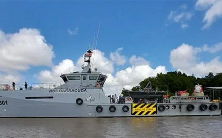 Ramsaran: liever geïnvesteerd in luchttransport dan in marineschip Barracuda