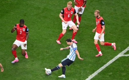 Messi schiet Argentinië langs Oostenrijk en breekt WK-record