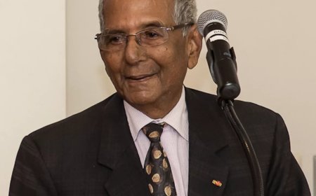 Recensie biografie oud-president Shankar