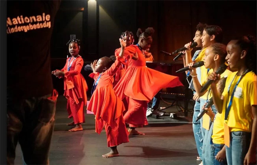 Honderden kinderen bidden voor vrede, onderwijs en de toekomst van Suriname
