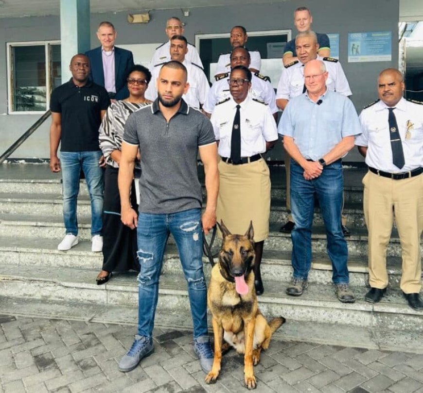 Surinaamse douane krijgt eerste officiële drugsspeurhond