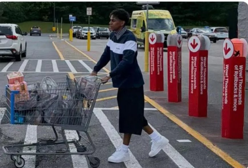 Yamal winkelt bij Walmart
