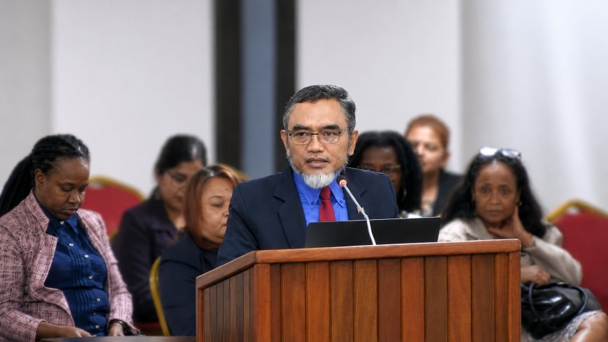GBB onderzoekt mogelijke gronduitgiftes in Surinamerivier bij Meerzorg