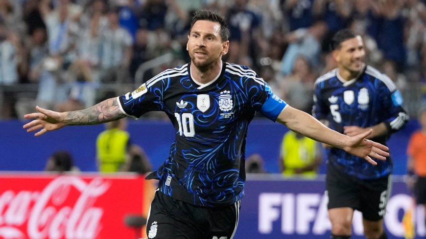Messi schrijft WK-geschiedenis met zevende doelpunt op rij voor Argentinië