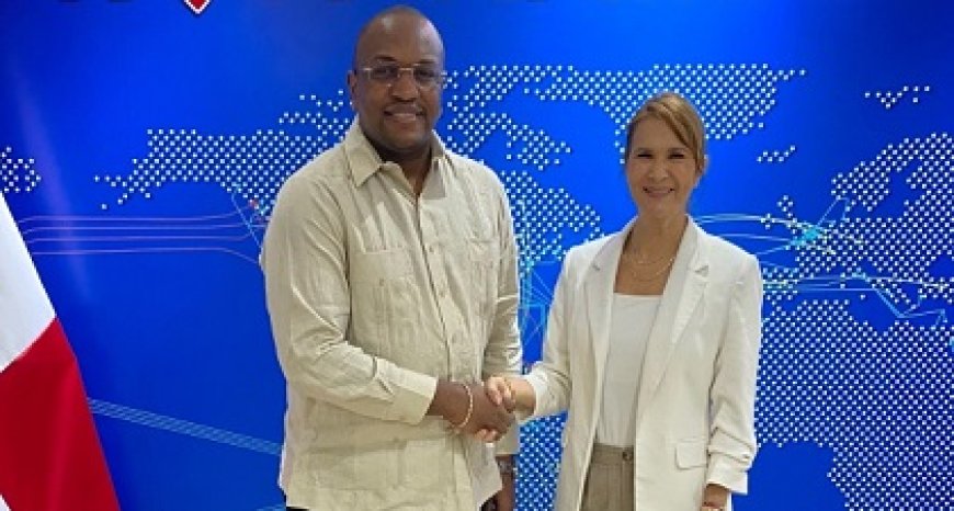 Bouva verkent economische samenwerking met Panama