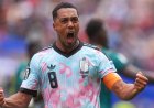 België ontsnapt tegen Senegal en bereikt na spectaculaire comeback achtste finales WK