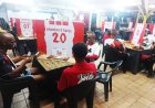 Friends behoudt koppositie na grote overwinning op Charity