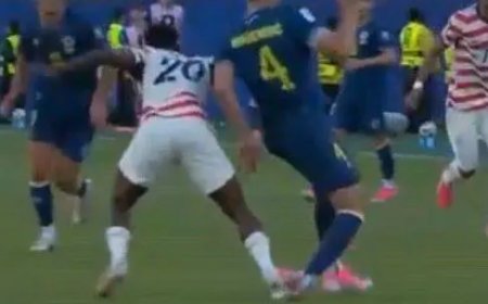 Rode kaart zorgt voor woede onder fans Team USA