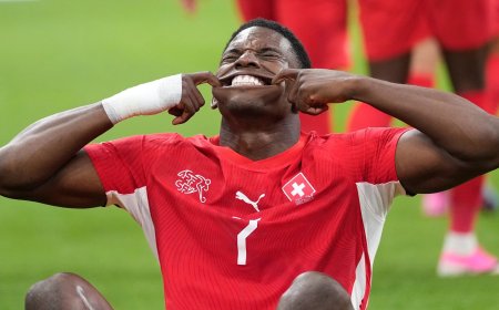 Zwitserland schakelt Algerije uit en bereikt achtste finales WK