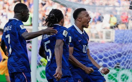 Mbappé schiet Frankrijk vanaf de stip langs Paraguay naar kwartfinale