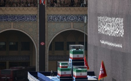 Zesdaagse uitvaart ayatollah Khamenei begonnen in Teheran