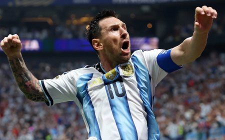 Messi leidt Argentinië met late comeback langs Egypte naar kwartfinale WK