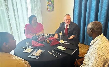 VS en Suriname bespreken komst Starlink voor economische impuls