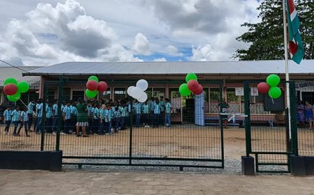 O.S. Reebergproject neemt nieuw zorgcoördinatielokaal en schoolomheining in gebruik