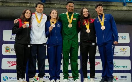 Ismaël Holtuin bezorgt Suriname goud en brons op PanAm Aquatics Championships