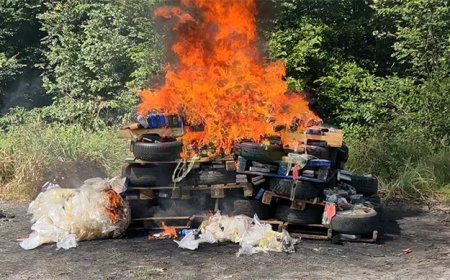 Ruim 1.860 kilo drugs verbrand na onderschepping op Surinamerivier