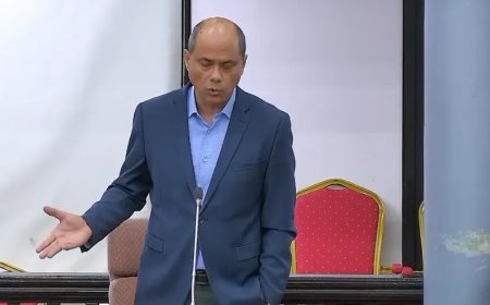 Pawiroredjo wil stop op luxe uitgaven staatsbedrijven