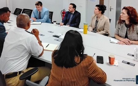 Ministerie van Financiën en Planning ontvangt delegatie van de Amerikaanse Ambassade