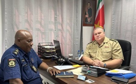 Nieuwe politiecommandant Wanica en districtscommissaris starten samenwerking