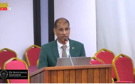 Minister Brunings: “Het analyseren van water- en vismonsters uit Saramaccarivier na de visste
