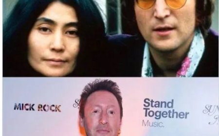 Julian Lennon moest eigen herinneringen terugkopen
