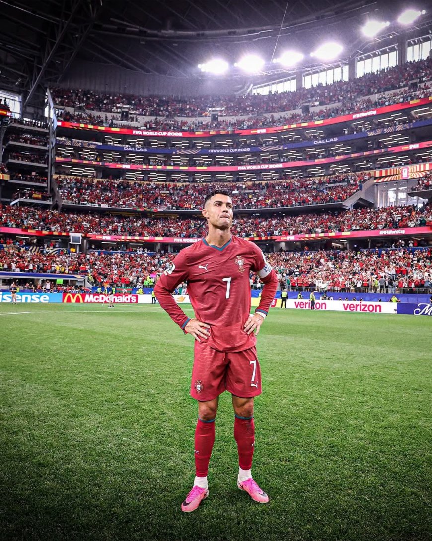 Ronaldo sluit interlandcarrière af als levende legende