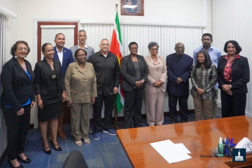 Nieuwe Raad Planbureau Suriname en Commissie voor de Statistiek geïnstalleerd