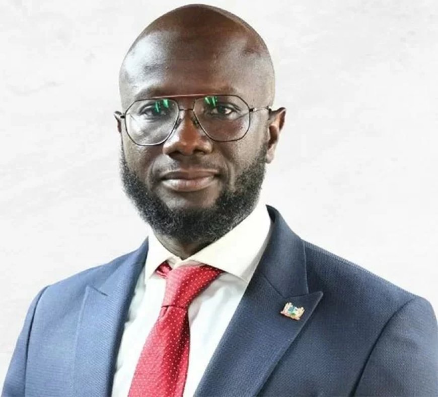 Adhin wil themavergadering over veiligheid; Jones hekelt afwezigheid DNA-leden in commissieve