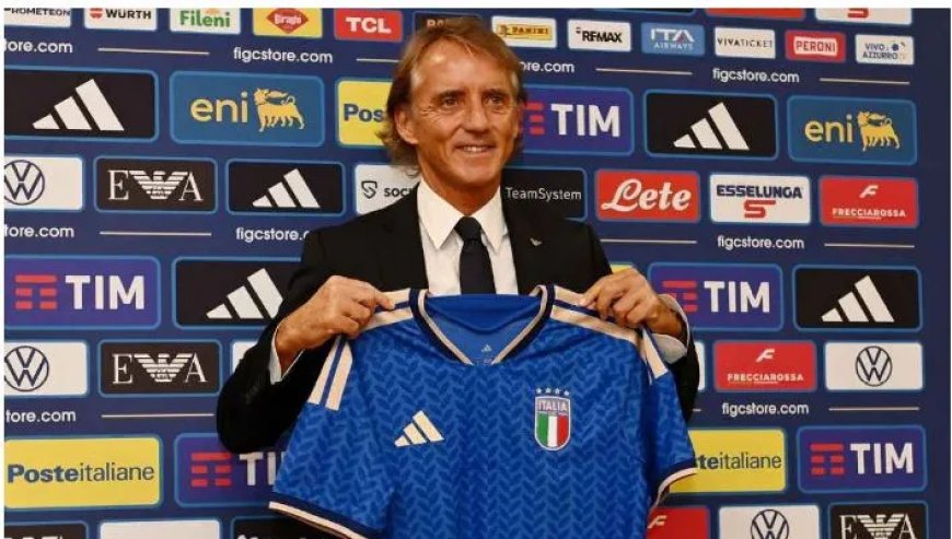 Mancini biedt excuses aan na terugkeer als bondscoach Italië