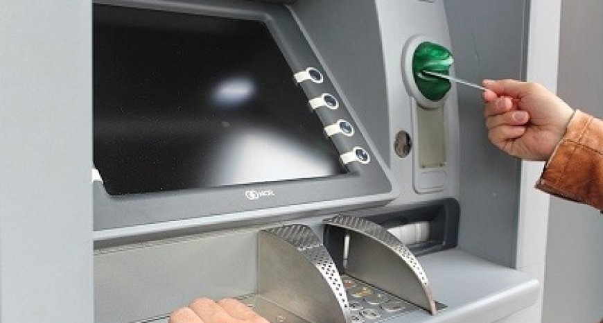 Onderhoud ATM-netwerk kost veel geld; samenleving verwacht tegerlijkertijd goede dienstverlen