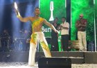 Rodney Deekman wint Suripop 2026 met ‘Konsensi’