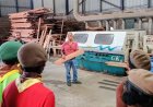 Bezoek houtverwerkingensbedrijven: Jongeren doen inspiratie op voor carrièrekeuze