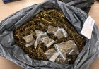 Bijna 3 kilo vermoedelijke drugs onderschept bij inval in Paramaribo