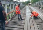 Wegenautoriteit herstelt wegschade en inspecteert bruggen op meerdere locaties
