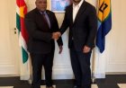 Hoopvolle ontmoeting Don Ceder met Surinaamse ambassadeur