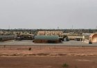 Muitende militairen vallen hoofdstad Niger aan