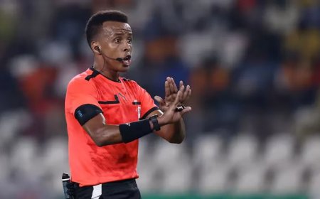Somalische arbiter Artan fluit Europese Super Cup