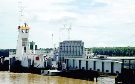 Veerboot Suriname-Guyana dreigt uit de vaart te worden gehaald om veiligheidsgebreken