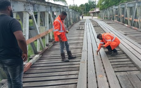 Wegenautoriteit herstelt wegschade en inspecteert bruggen op meerdere locaties