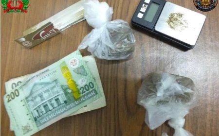 Bij 2 politie-invallen in Paramaribo-Noord drugs en geld in beslag genomen, 3 verdachten aang