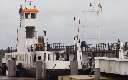 Canawaima uit de vaart: reizigers gestrand aan grens Suriname-Guyana