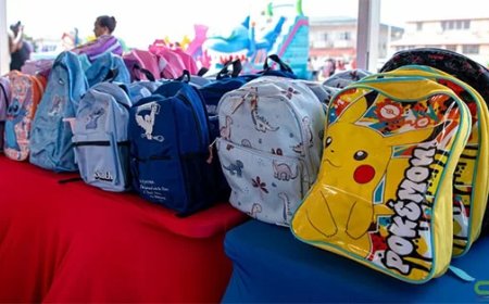 Schoolpakketten moeten ouders in Nickerie steuntje in de rug geven