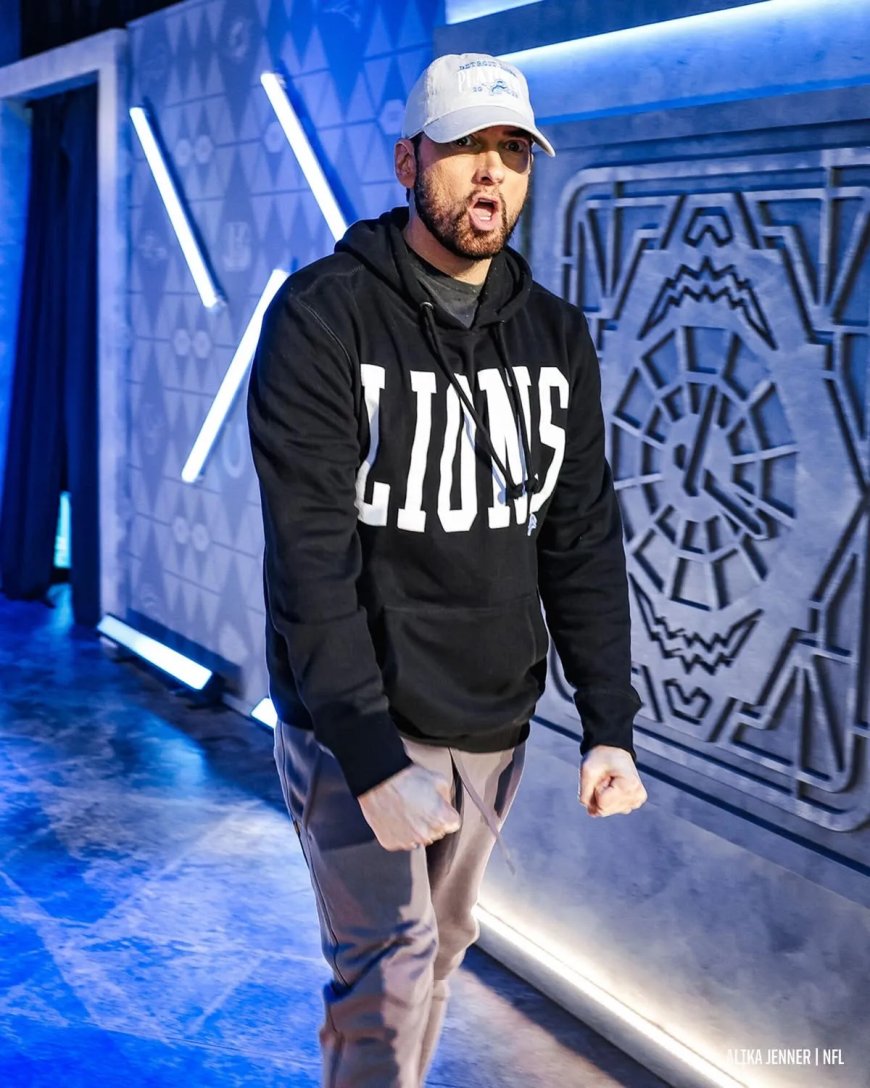 Eminem veilt meer dan honderd paar sneakers voor goed doel