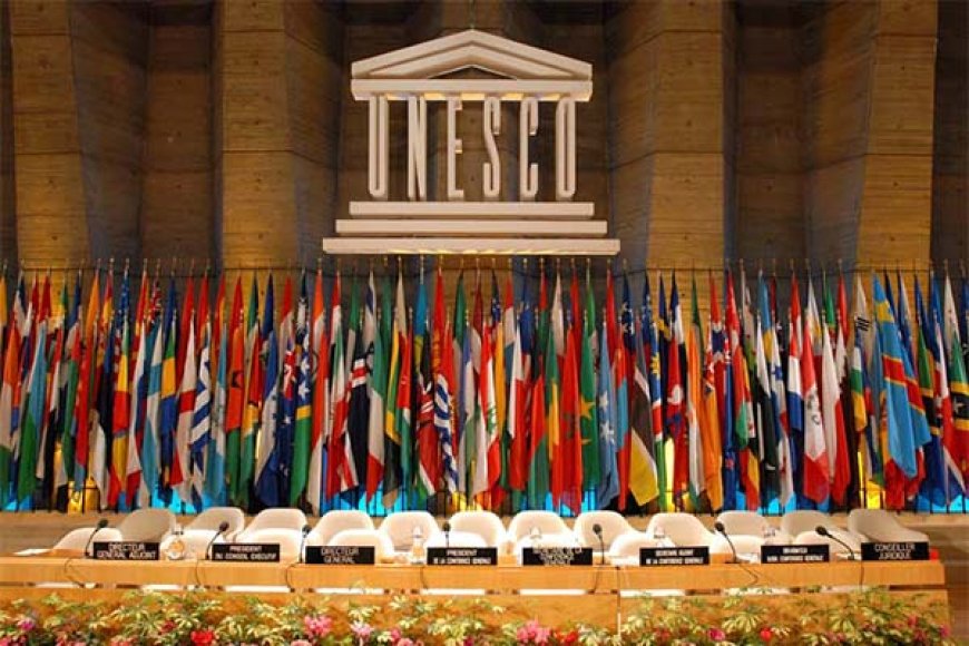 UNESCO IS NIET TEGEN VERNIEUWING, WEL TEGEN VERLOEDERING BINNENSTAD