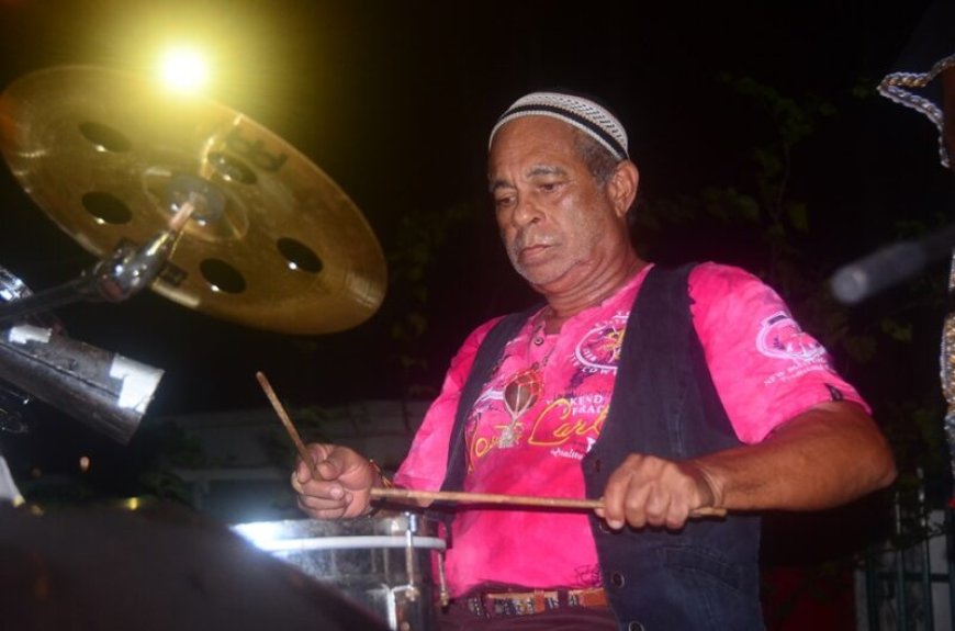 Verdriet en ongeloof bij overlijden percussionist en instrumentenmaker Bongo Charlie